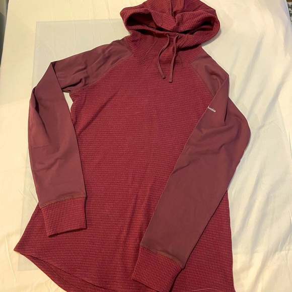 Brand new Columbia hoodie - Picture 1 of 2